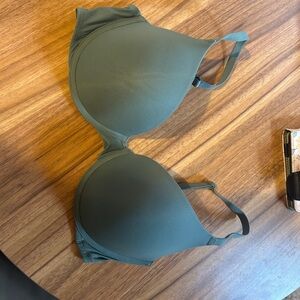 Victoria’s Secret Green Padded Bra 34D